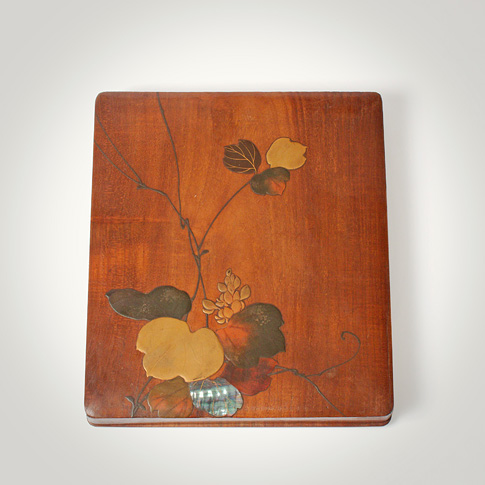 Lacquer, mother of pearl and wood shikishibako (poem sheet box), Japan, Meiji Period, 19th century