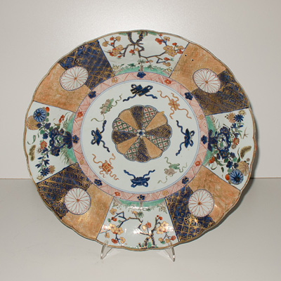 Rare Imari-verte dish, China, Kangxi, circa 1700